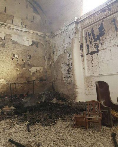 As� qued� la catedral de San Nicol�s tras el voraz incendio