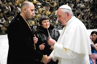 La decepci�n de un joven abusado que le cont� su caso al papa Francisco: 
