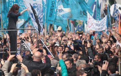 El ultrakirchnerismo ya lanza la candidatura de Cristina, pero en el PJ son m�s cautos