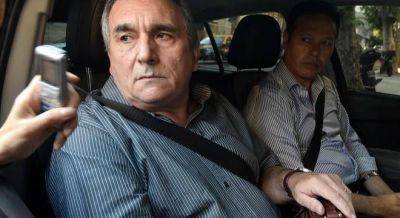 Los gremios niegan acuerdo por productividad de la industria automotriz y protestan: �La recesi�n sigue�