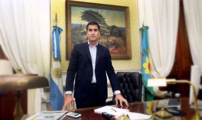 El armador de camisa celeste al que Vidal le confi� la provincia profunda