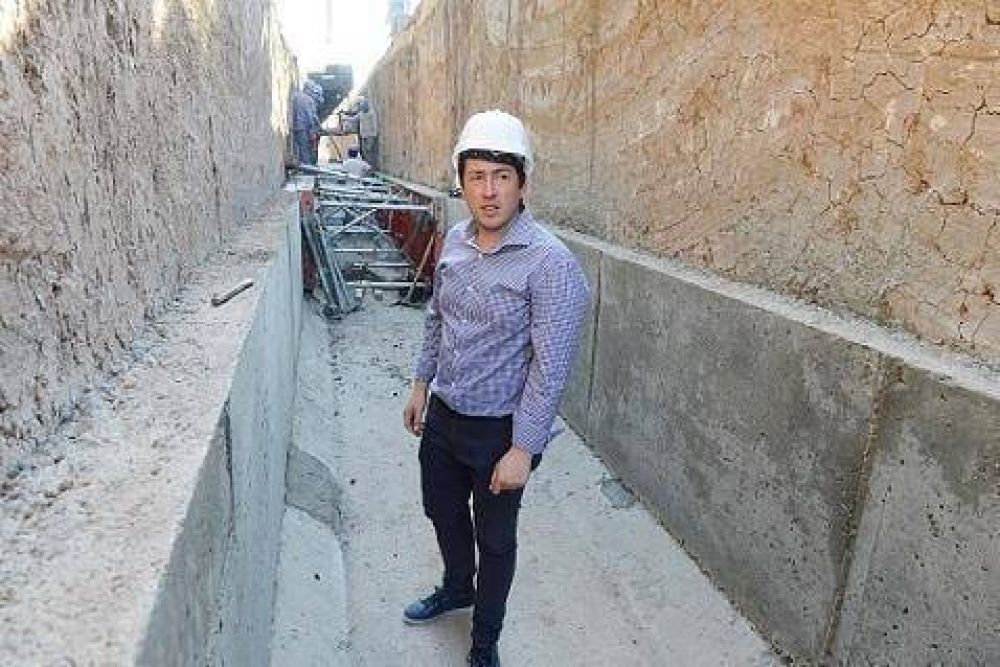 Leonardo Nardini recorri� la obra hidr�ulica de Barrio Los �ngeles
