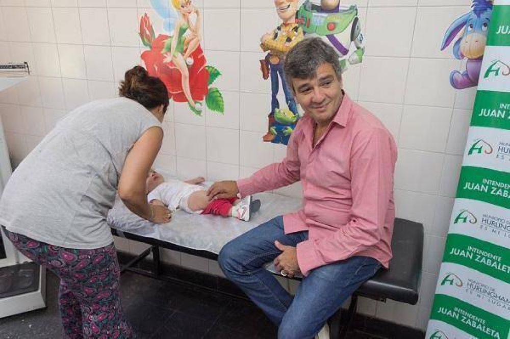 Juan Zabaleta lanz� el Plan de Vacunaci�n 2017 en William Morris