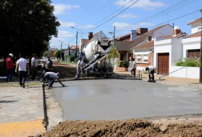 El Municipio repavimenta una cuadra de Brandsen