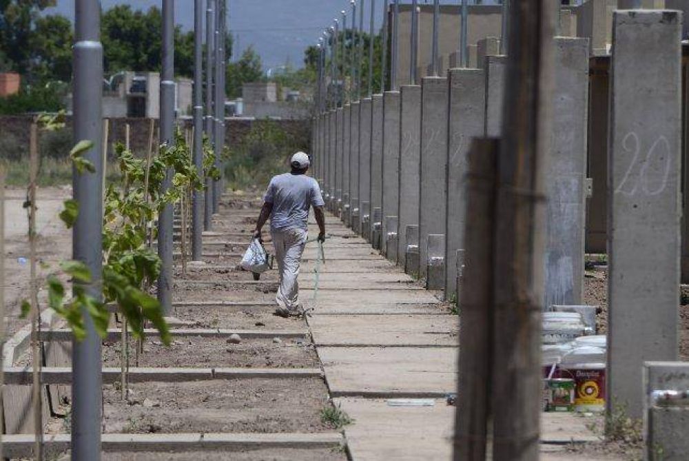 El 50% de las constructoras incumplen los plazos del IPV