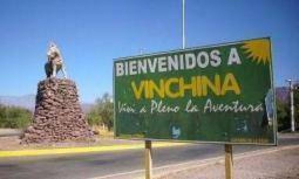Intendentes salieron a �bancar� a su denunciada par de Vinchina