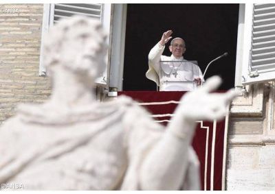 �Las Bienaventuranzas: camino hacia el Reino de Dios�, el Papa en el �ngelus