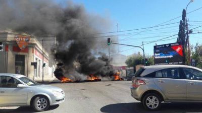 Tras 13 meses de gesti�n Provincia mostr� voluntad para hacerse cargo de la Seguridad en Comodoro