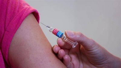 La vacuna contra el HPV ya es gratuita y obligatoria para varones de 11 años