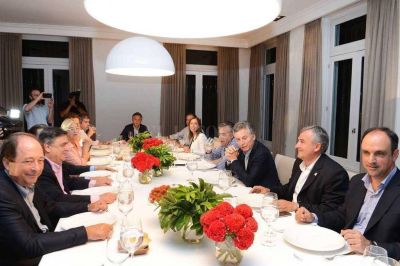 Macri recibi� a Corral y a dirigentes de la UCR