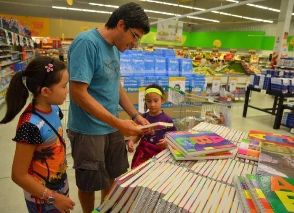 Los �tiles escolares llegaron con una suba anual promedio del 25%