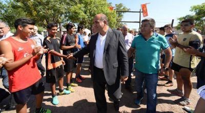 Manzur asegur� que generar incentivos para atraer inversiones es una prioridad de su gesti�n
