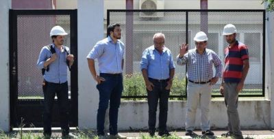 Salom�n visit� la obra del Barrio 96 Viviendas