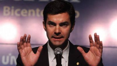 El gobernador respondi� tras las ideas de Olmedo de �levantar un muro con Bolivia�