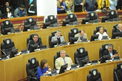 Un radical acude a la Justicia por la creaci�n de juzgados laborales