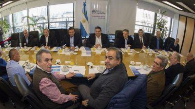 Tras reunirse con el Gobierno, la CGT advirti� que el v�nculo 