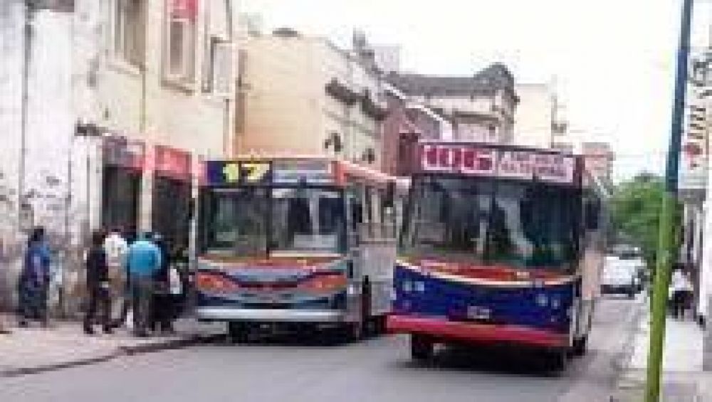 Los empresarios del transporte buscan la opini�n de los usuarios para mejorar el servicio