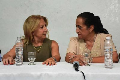 Campa�a de Santa Rosa se calienta