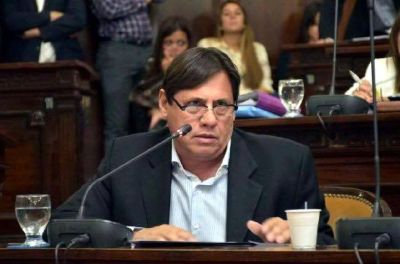 En el entorno de D�az creen que sufre una �operaci�n pol�tica�