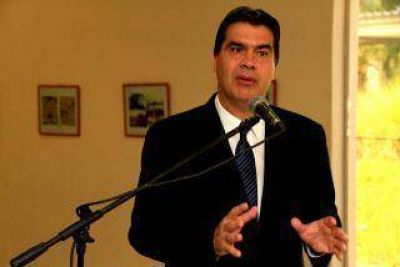 Capitanich alerta al grupo del Savoy: �No pueden seguir cediendo recursos a la Naci�n�