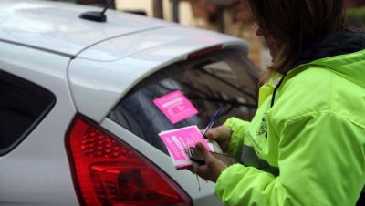 El estacionamiento medido vuelve a funcionar en su horario habitual: se cobra de 7 a 20