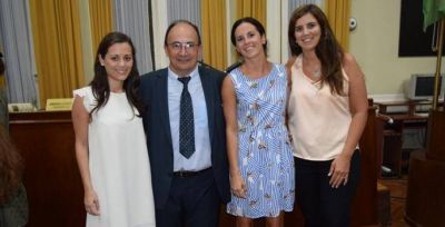 Asumieron nuevos funcionarios e Intendente Interina Prof. Viviana Rodr�guez