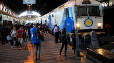 Se restableci� el servicio del ferrocarril que une Retiro con Tucum�n