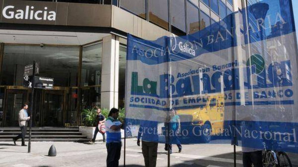 Los bancarios amenazan con medidas de fuerza tras el fracaso de una nueva reunin