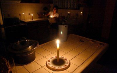 Vecinos de distintos barrios se quejaron por cortes de luz