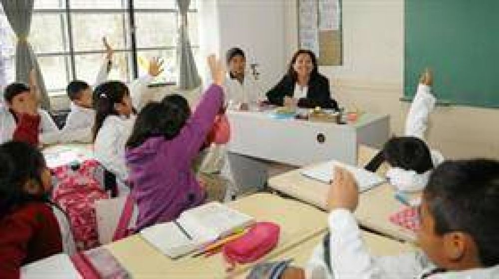 Los gobernadores del PJ suman a sus pares oficialistas para definir la paritaria docente