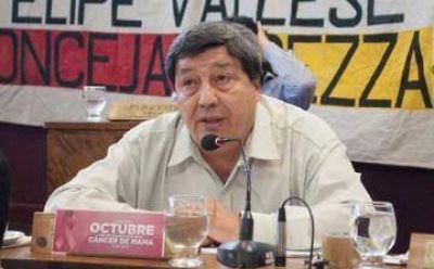  Seg�n V�liz, Duhalde apoya la divisi�n de Lomas