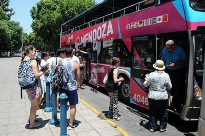 El Gobierno de Mendoza inform� que enero cerr� con un 20% m�s de turistas que en 2016