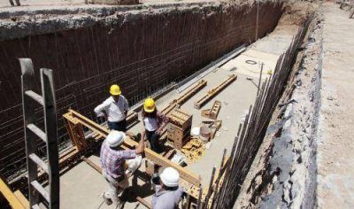 Iniciaron la hist�rica obra de desag�es del Barrio Corimayo