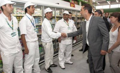 Tagliaferro inaugur� la primera sucursal de Changomas en Mor�n