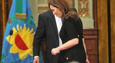Vidal negocia con las empresas para atenuar el tarifazo de luz de Aranguren en la provincia