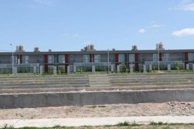 Desde Obras P�blicas afirmaron que resolver�n el problema de agua del Procrear en el �cort�simo plazo�