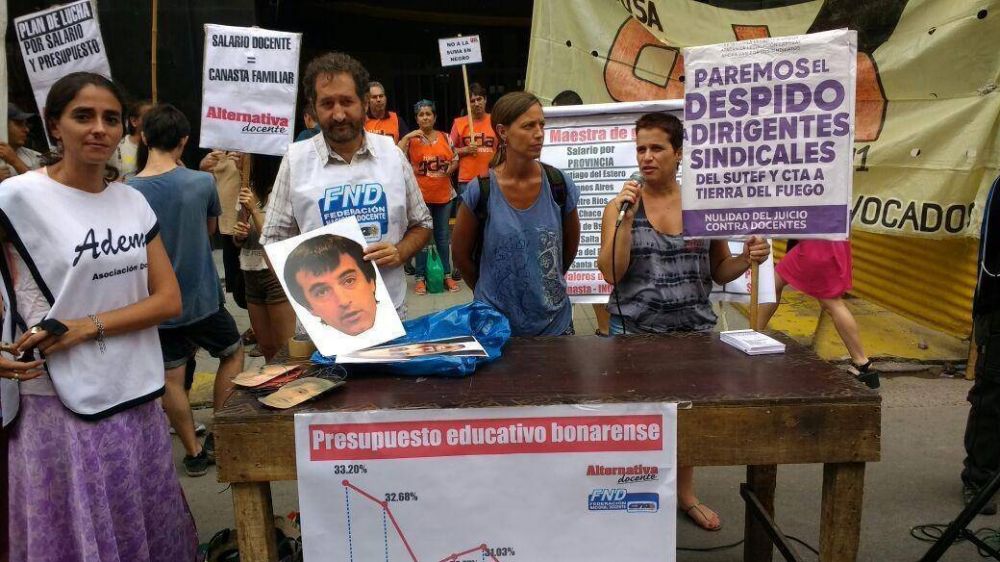 Torres: “Que Macri y los gobernadores vivan con 9.672 pesos de una maestra”