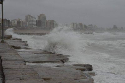 Cerraron el puerto por el temporal