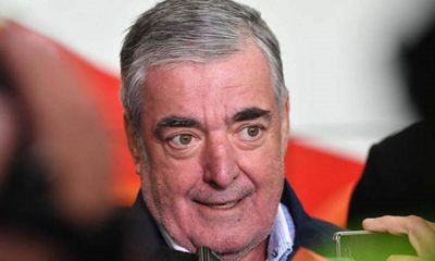 Das Neves anunci� la construcci�n de una nueva escuela en Esquel
