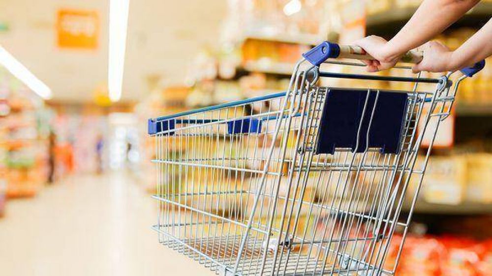 El consumo cay un 4,7% en 2016 y se resignaron marcas por los precios
