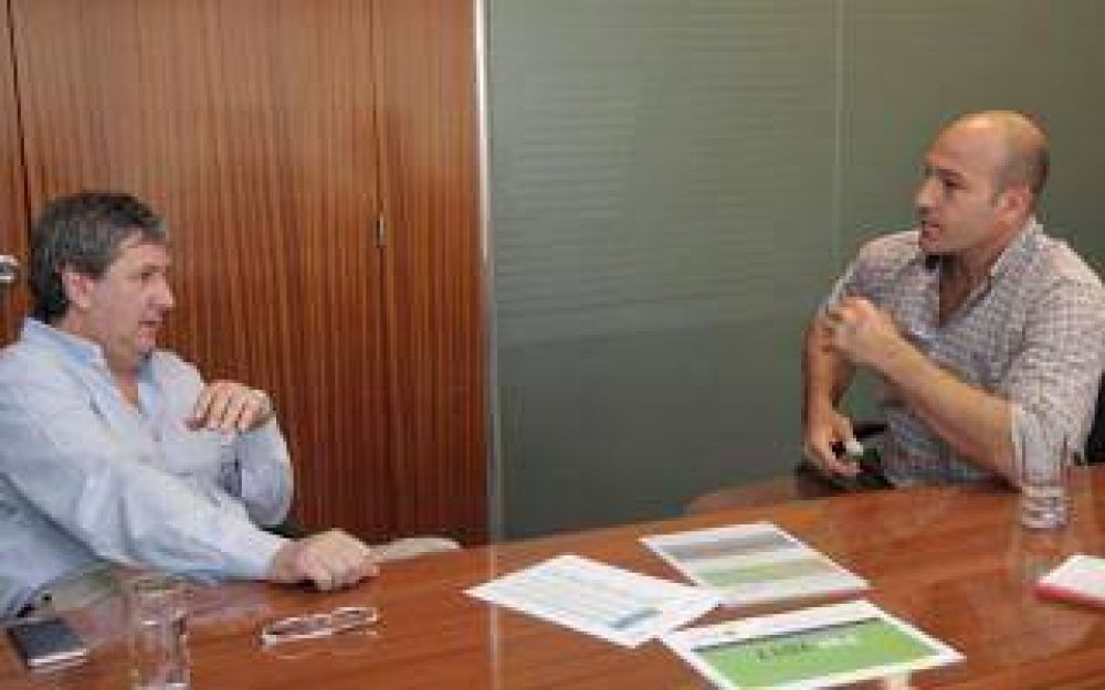 Molina se reuni� con el ministro Roberto Gigante para analizar las obras para Quilmes