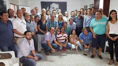 La UCR no fij� posici�n en nada	 