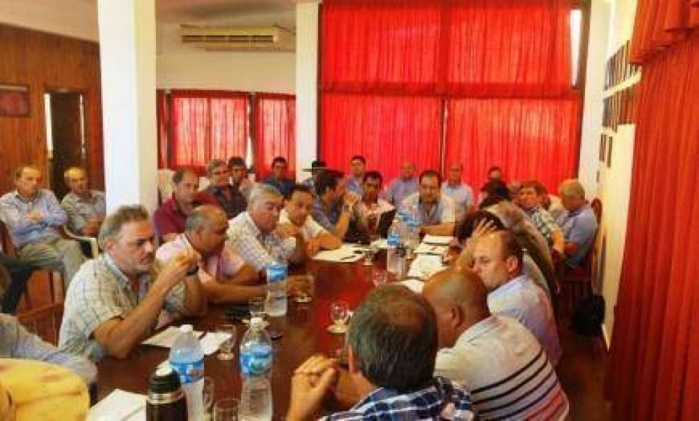 Tabaco: empresas y productores pasaron la discusi�n del precio a un cuarto intermedio