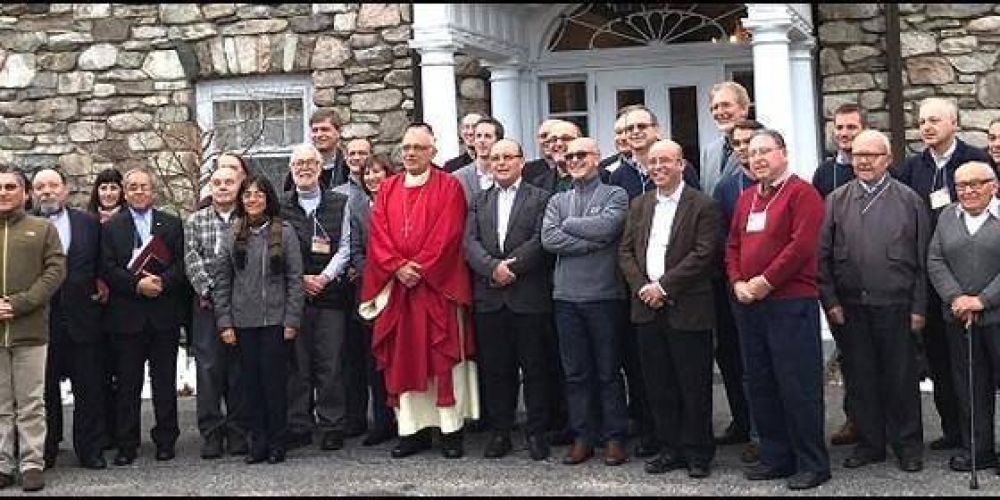 Cardenal Porras: �Acompa�ad al Papa, que quiere ofrecer al mundo la especificidad del cristianismo de su tierra�