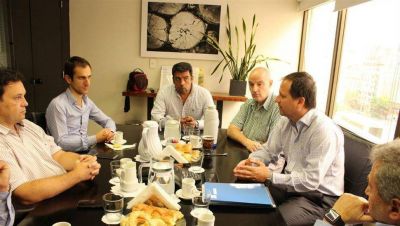 Anuncian una inversi�n de 150 millones de pesos para mejorar el servicio el�ctrico