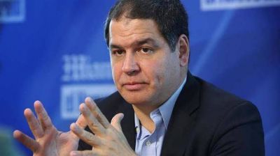Un diputado opositor venezolano denuncia que el gobierno de Nicol�s Maduro le impide salir del pa�s