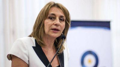 La procuradora Gils Carb� desoye a la Justicia y mantiene la designaci�n de sus fiscales