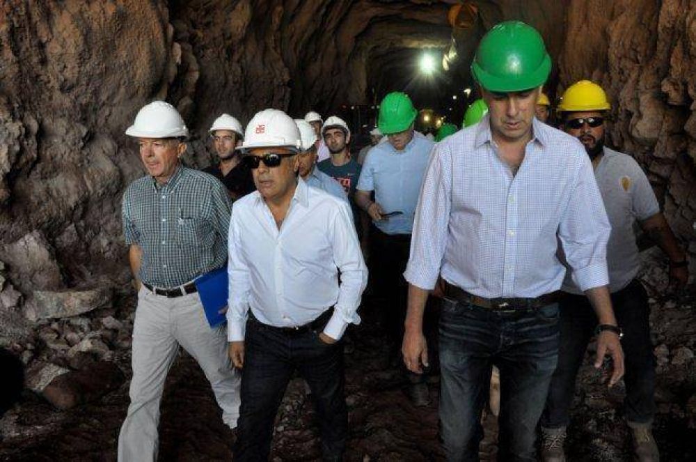 Cornejo sobre el avance en el t�nel que une Cacheuta y Potrerillos: 
