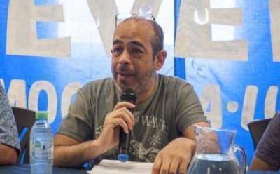 �Si un sindicato acepta el 18 por ciento, le est� haciendo el juego al intendente local y a Vidal�