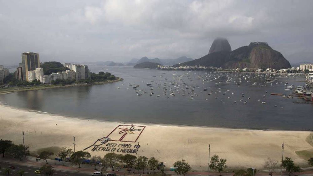 Por la contaminacin, 3 de cada 10 playas de Brasil no estn aptas para baarse